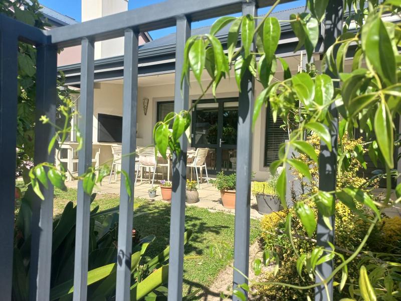 3 Bedroom Property for Sale in Somerset West Western Cape